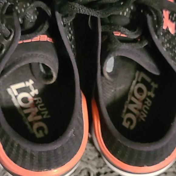 ❤️UNDER ARMOUR sneakers - Picture 4 of 8